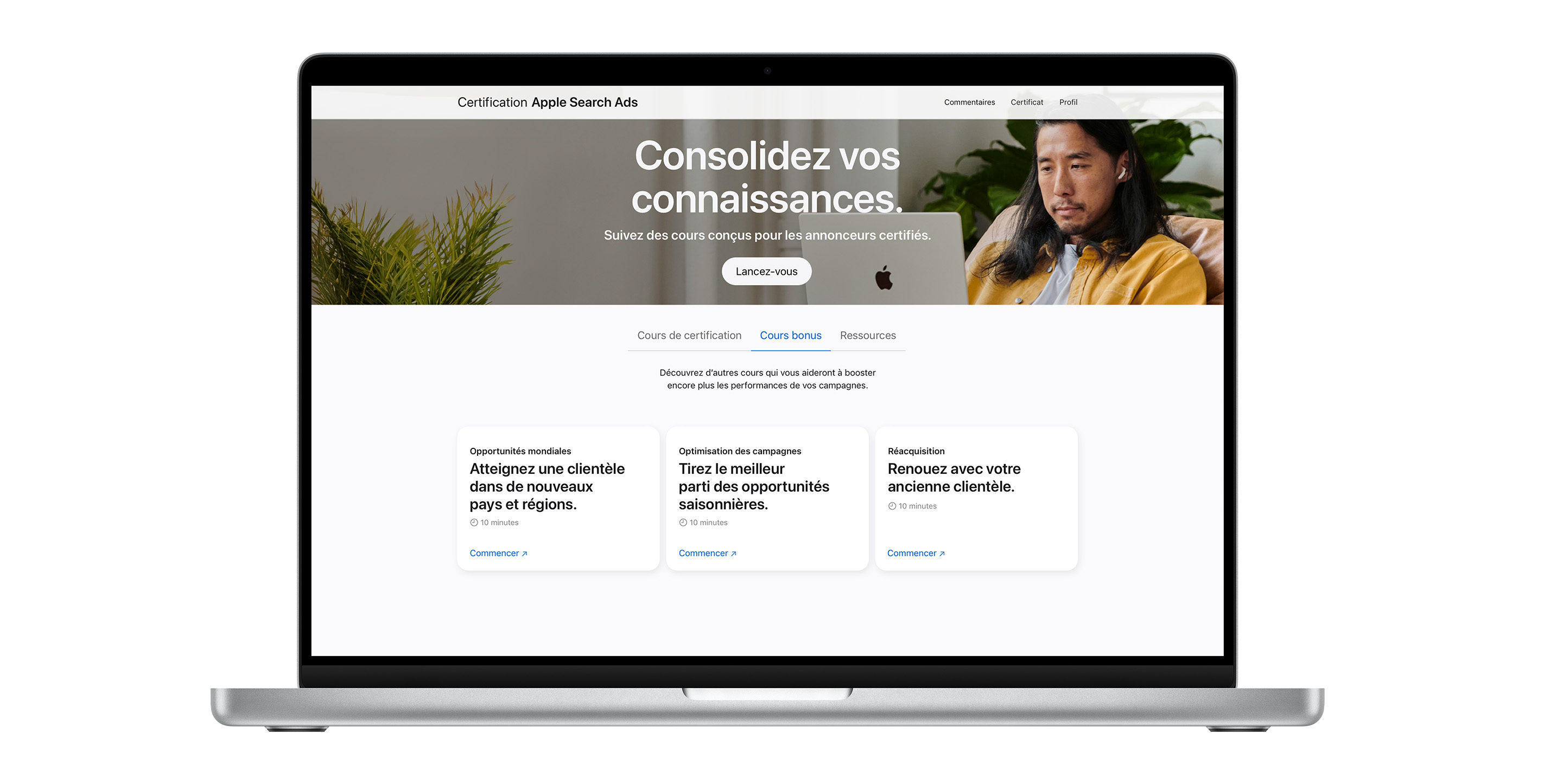 Page de certification Apple Search Ads affichant l’onglet des cours bonus. Il contient trois leçons pour vous aider à améliorer les performances de vos campagnes.