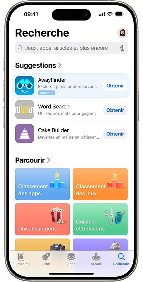 Une annonce de l’app fictive AwayFinder affichée dans l’onglet Rechercher en haut de la liste des apps suggérées.